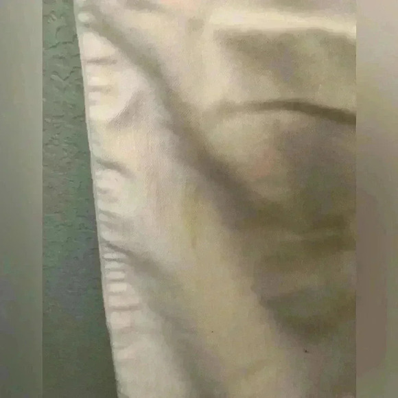 Chicos The So Slimming Collection White Capri Denim Embellished Pants Jeans XL? - Picture 2 of 11